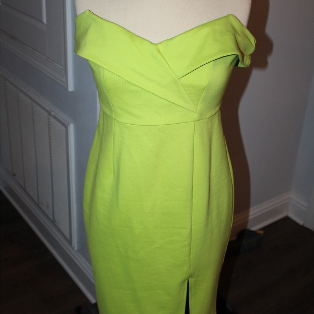 Classic Glam Lime Green Off-the-Shoulder Bodycon Dress
